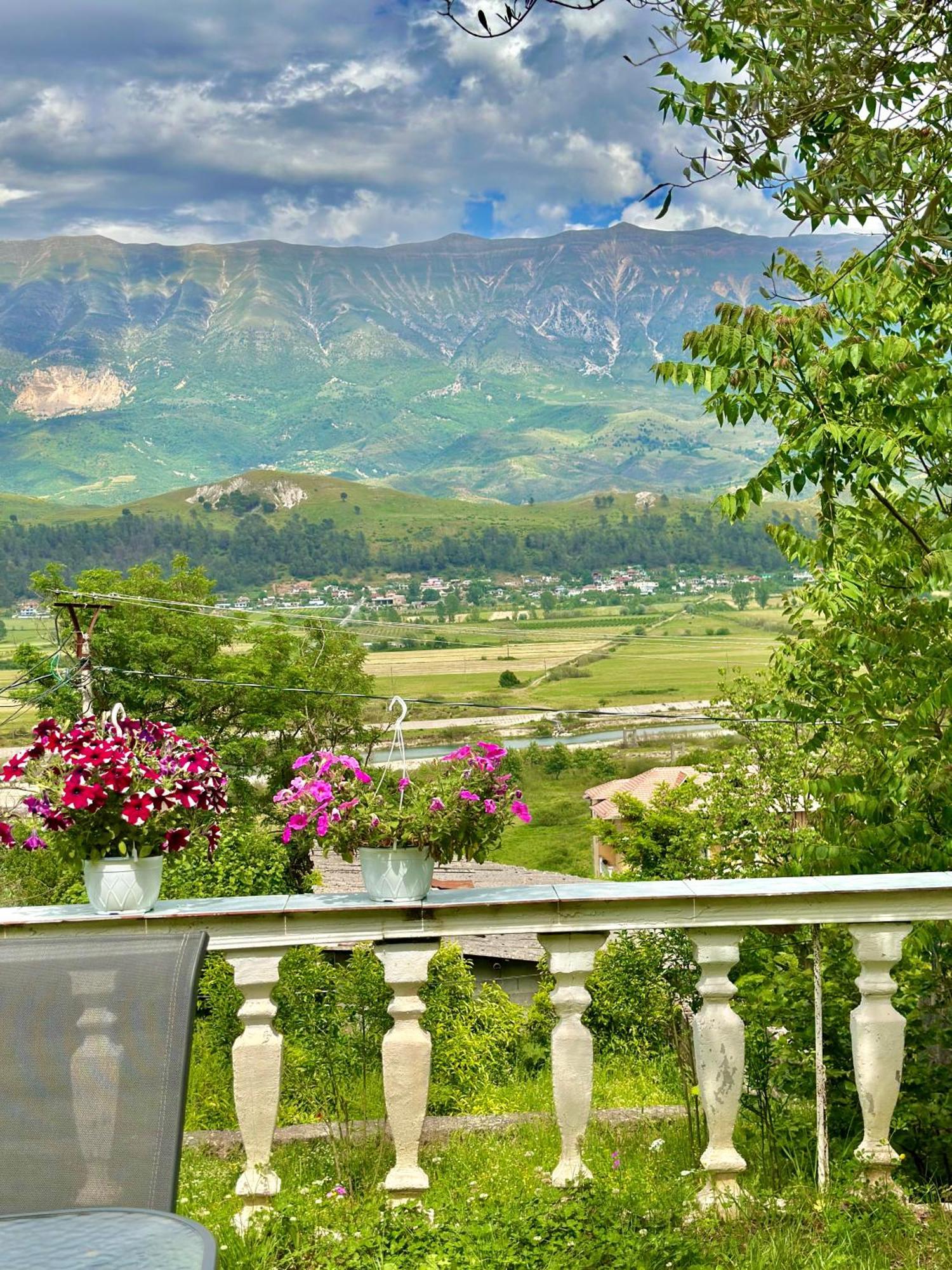 Villa Braho Gjirokastër Exterior foto